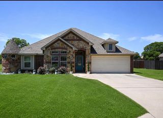 130 Bridle Path Drive, Stephenville, TX 76401