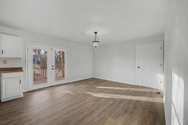 1911 Trapp-Goffs Cor Road, Winchester, KY 40391