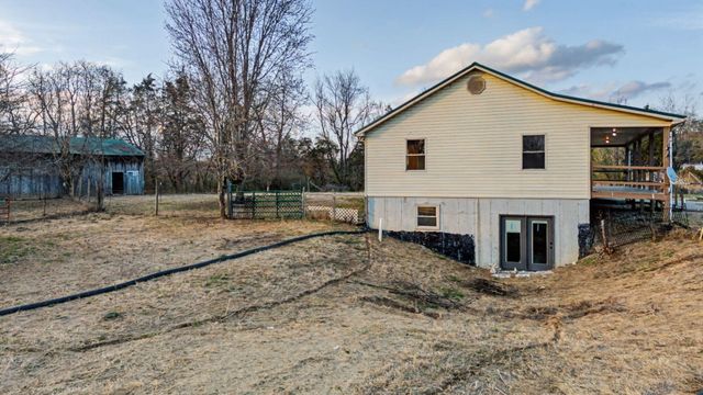 1911 Trapp-Goffs Cor Road, Winchester, KY 40391