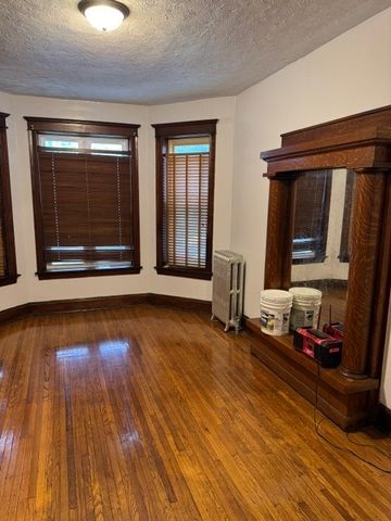 3919 W Monroe Street, Chicago, IL 60624