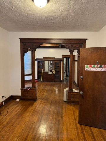 3919 W Monroe Street, Chicago, IL 60624