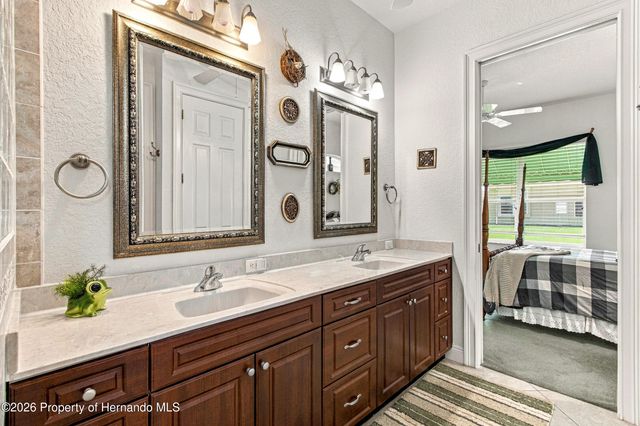 10143 Duffy Circle, Weeki Wachee, FL 34613