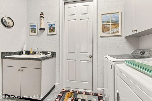 10143 Duffy Circle, Weeki Wachee, FL 34613