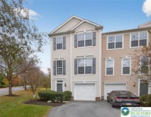 8450 Putnam Court, Upper Macungie Twp, PA 18031