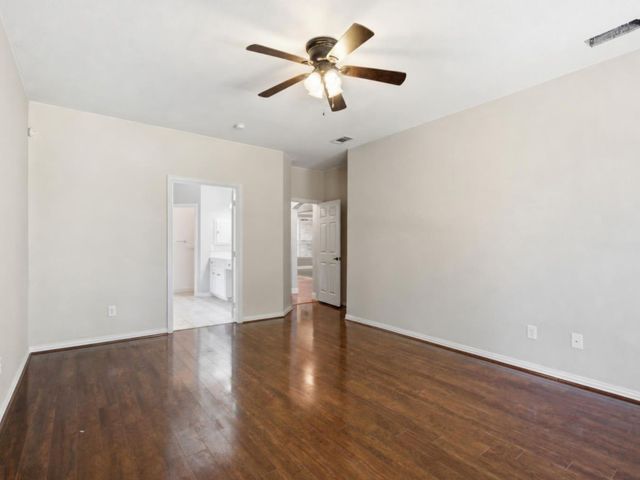3101 W Oak Shores Drive, Cross Roads, TX 76227
