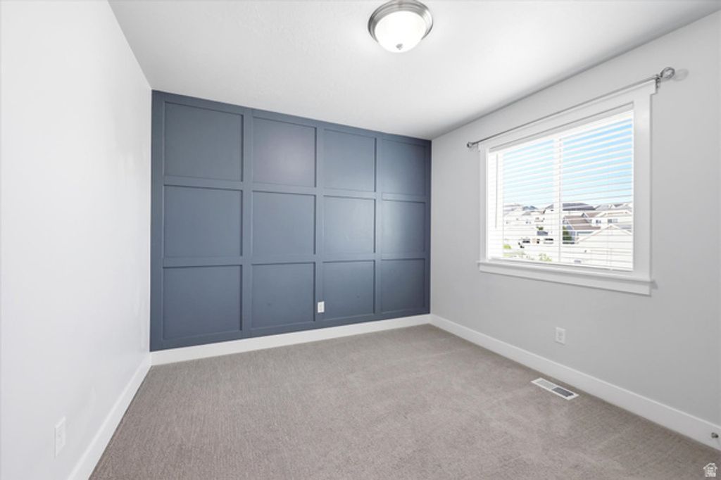 Image 16 of property listing at 9635 N BRIDGE ST, Eagle Mountain, UT 84005