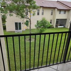 7931 Southgate Blvd E-9, Pompano Beach, FL 33068