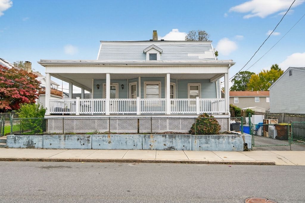 484 S Beach St, Fall River, MA 02724