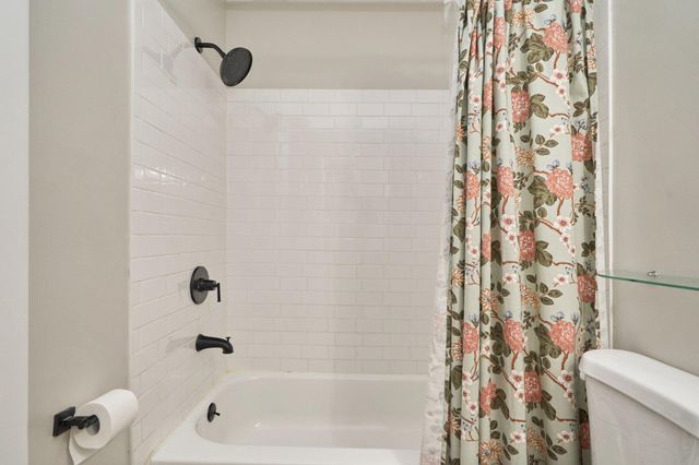 2841 CHABLIS CIR, Woodbridge, VA 22192