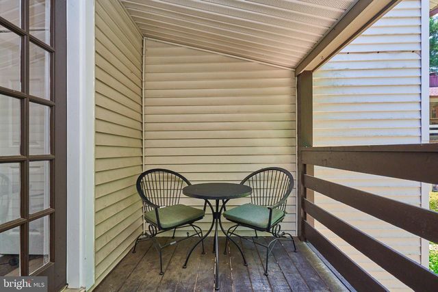2841 CHABLIS CIR, Woodbridge, VA 22192