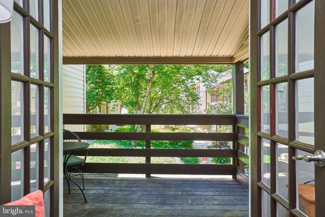 2841 CHABLIS CIR, Woodbridge, VA 22192