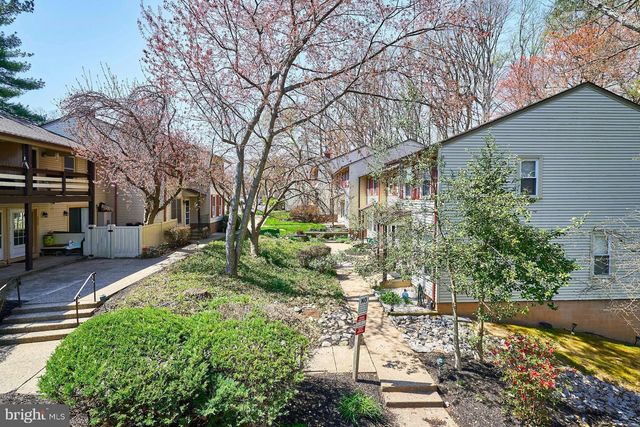 2841 CHABLIS CIR, Woodbridge, VA 22192