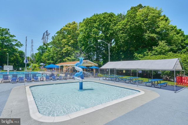 2841 CHABLIS CIR, Woodbridge, VA 22192