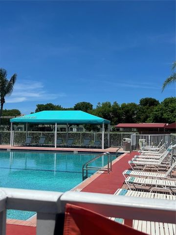 2551 SE 16th Ter 104, Homestead, FL 33035