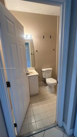 2551 SE 16th Ter 104, Homestead, FL 33035