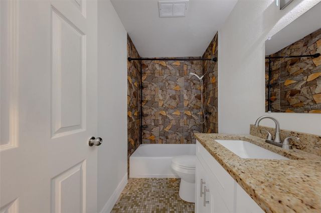 9218 TUDOR DRIVE P101, Tampa, FL 33615