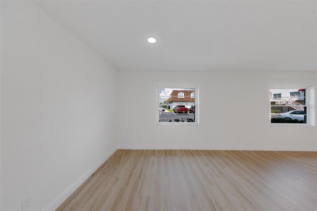 9218 TUDOR DRIVE P101, Tampa, FL 33615