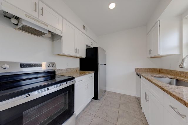 9218 TUDOR DRIVE P101, Tampa, FL 33615