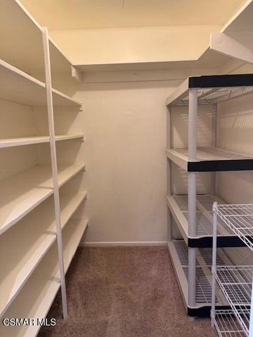 18619 Collins Street F7, Tarzana, CA 91356