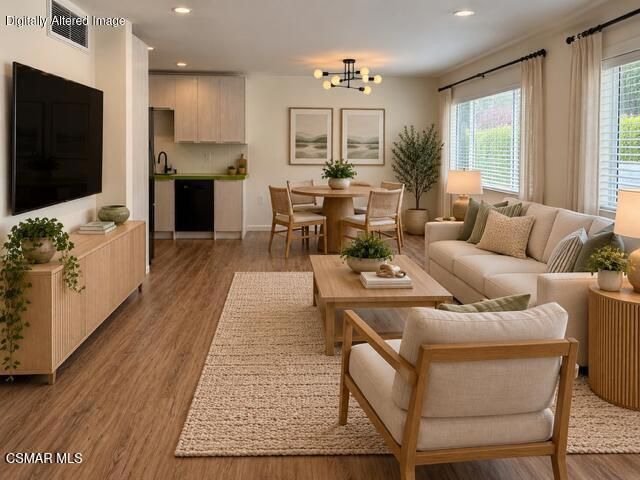 18619 Collins Street F7, Tarzana, CA 91356
