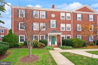 3080 S ABINGDON ST #A1, Arlington, VA 22206