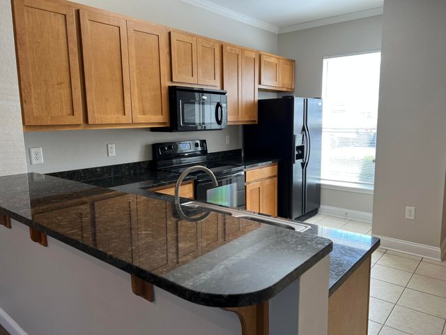 31 N Sand Palm Road, Freeport, FL 32439