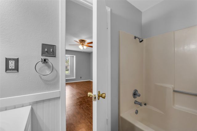 1409 Chapel Downs, Waco, TX 76712
