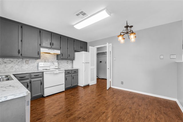 1409 Chapel Downs, Waco, TX 76712