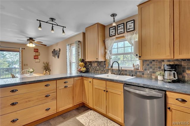 115 Tennyson Terrace, Amherst, NY 14221