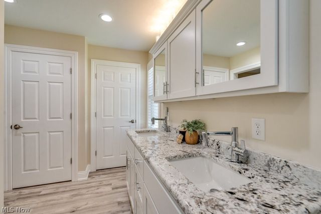301 Avis Avenue NW, Massillon, OH 44646