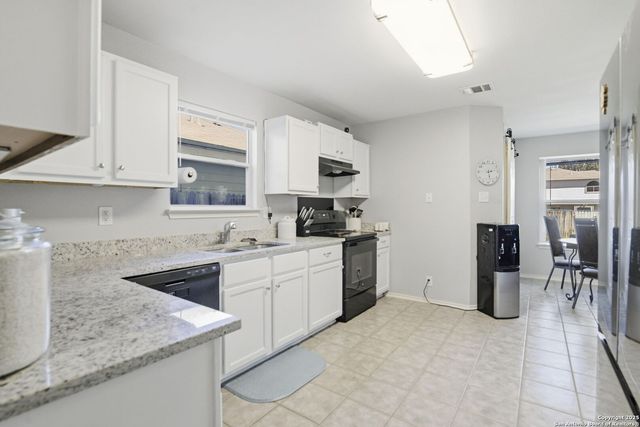 546 Lynx Mountain, San Antonio, TX 78251