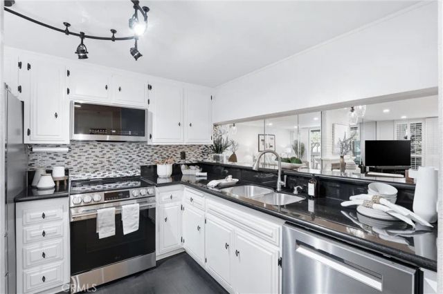 12113 Beverly Boulevard K, Whittier, CA 90601