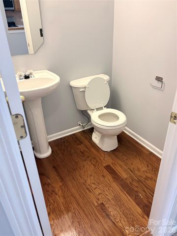 8909 Holland Park Lane, Charlotte, NC 28277