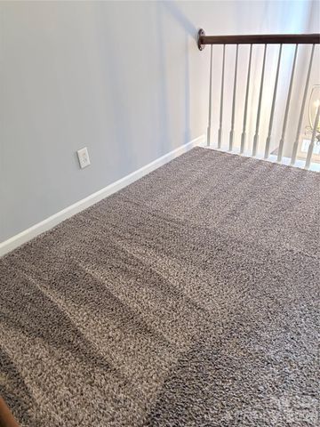 8909 Holland Park Lane, Charlotte, NC 28277