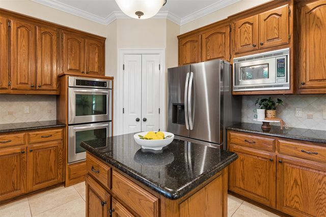 41 Oak Forrest Circle, Denton, TX 76210