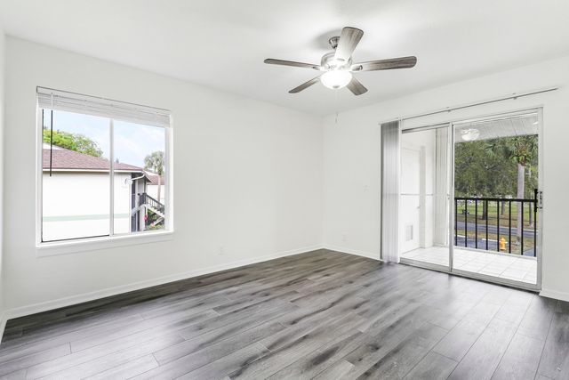 6392 Chasewood Drive F, Jupiter, FL 33458