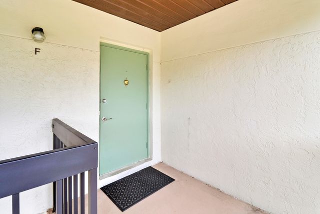 6392 Chasewood Drive F, Jupiter, FL 33458