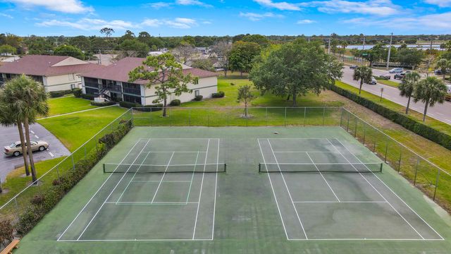 6392 Chasewood Drive F, Jupiter, FL 33458