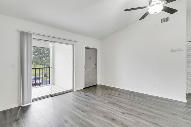 6392 Chasewood Drive F, Jupiter, FL 33458