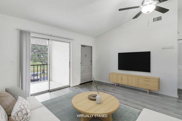 6392 Chasewood Drive F, Jupiter, FL 33458