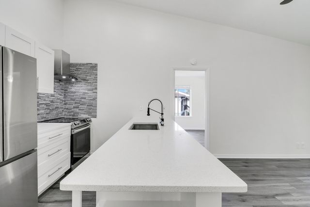 6392 Chasewood Drive F, Jupiter, FL 33458