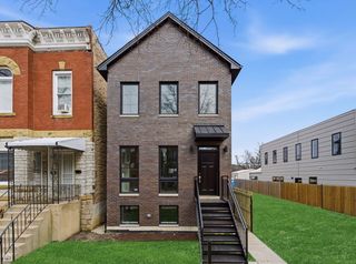 2832 W WILCOX Street, Chicago, IL 60612