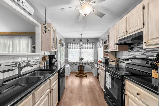 4409 Thomasville Rd, Chapmansboro, TN 37035