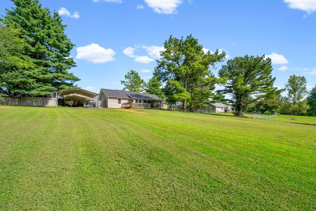 4409 Thomasville Rd, Chapmansboro, TN 37035