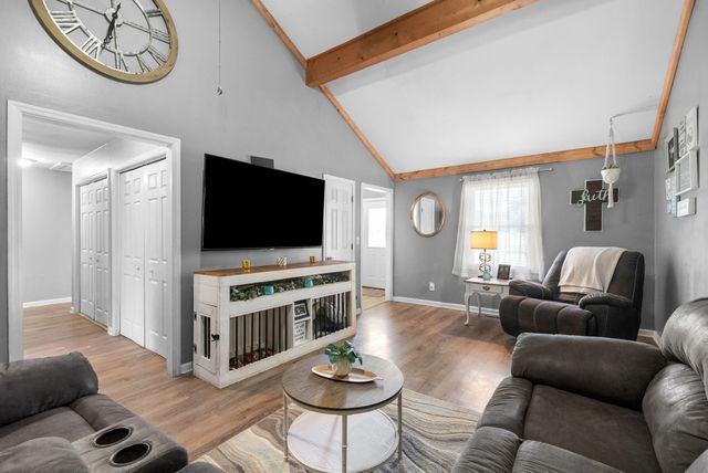 4409 Thomasville Rd, Chapmansboro, TN 37035