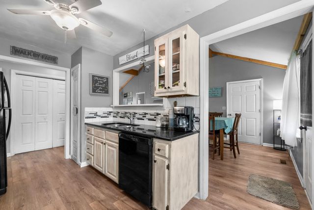 4409 Thomasville Rd, Chapmansboro, TN 37035