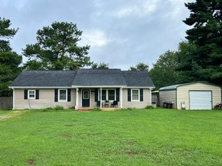 4409 Thomasville Rd, Chapmansboro, TN 37035