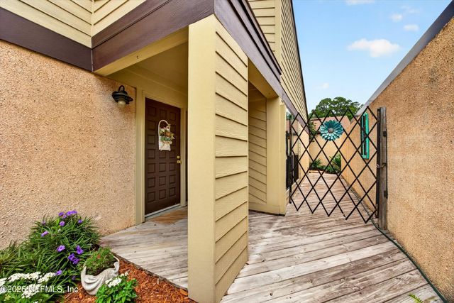 3407 FAIRBANKS GRANT Road N, Jacksonville, FL 32223