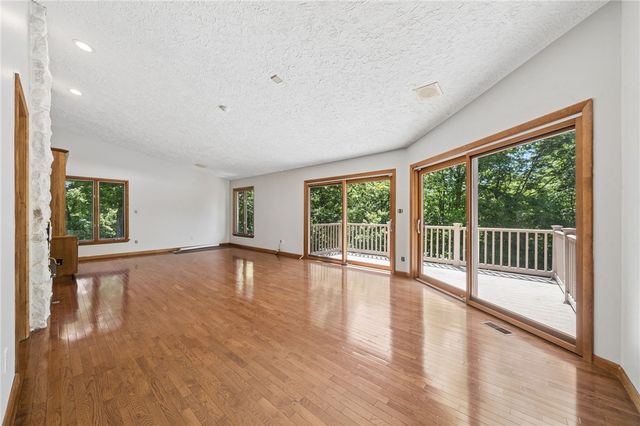 3150 Deerfield Ct, Murrysville, PA 15668