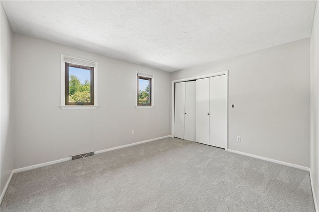3150 Deerfield Ct, Murrysville, PA 15668